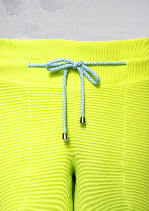 Hose citrone 4